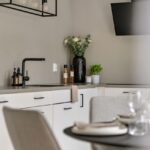 Meer rust op het aanrecht: zo past een kokend water kraan in de moderne keuken